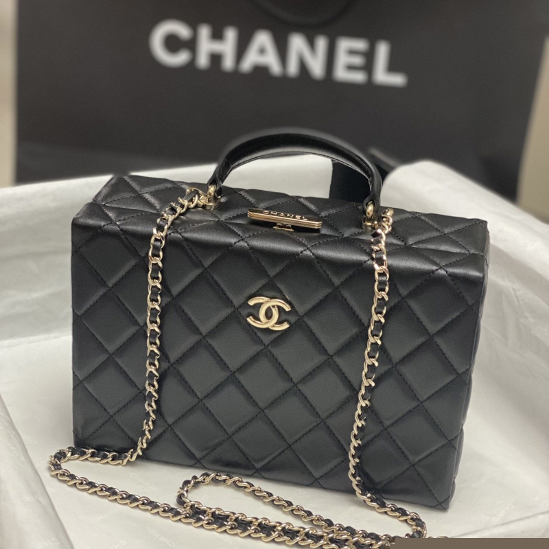 Ch*el box bags